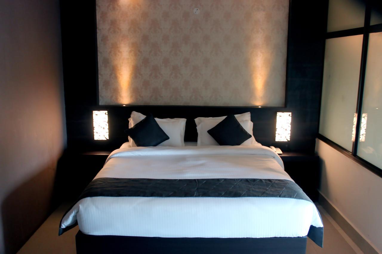 Hotel Grand Tizu Dimāpur Εξωτερικό φωτογραφία